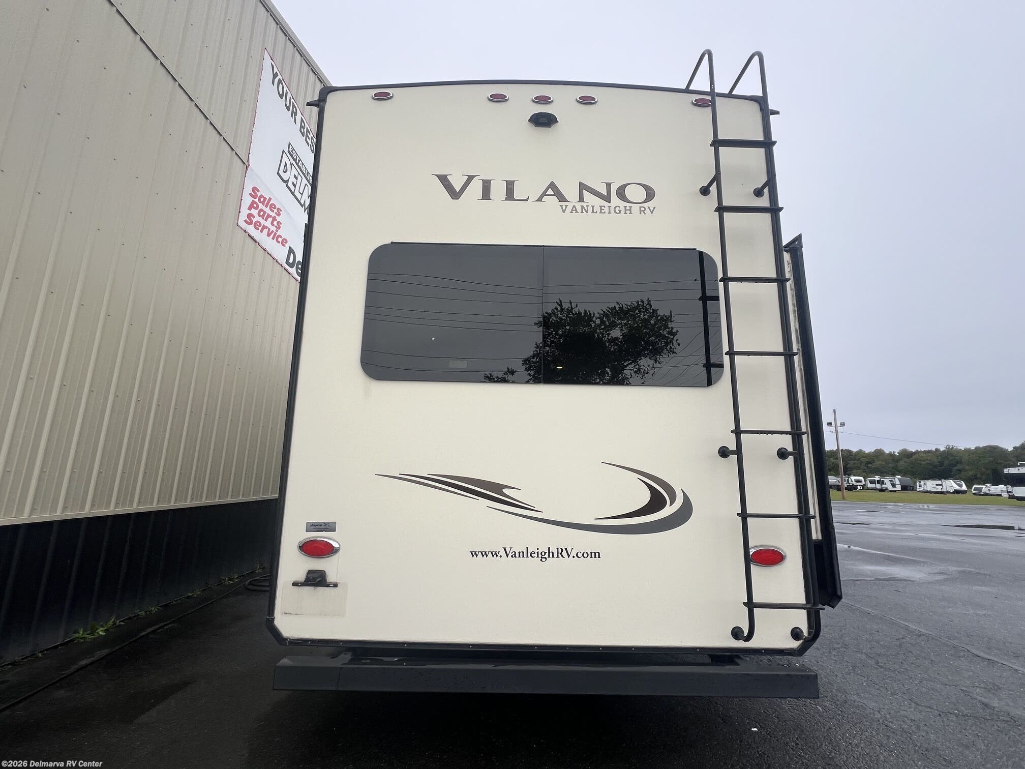 2018 Vanleigh Vilano 365RL - Used Fifth Wheel For Sale by Delmarva RV Center in Milford, Delaware