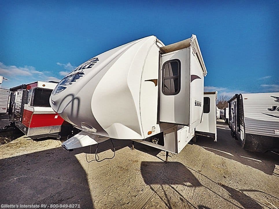 2011 Heartland Sundance 2900MK RV for Sale in East Lansing, MI 48823