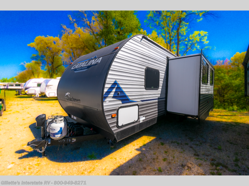 Used 2023 Coachmen Catalina Summit Series 8 261BHS available in Haslett, Michigan
