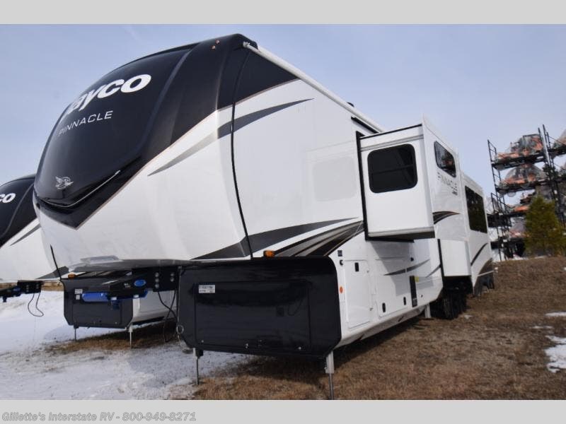 New 2026 Jayco Pinnacle 38FBRK available in Haslett, Michigan