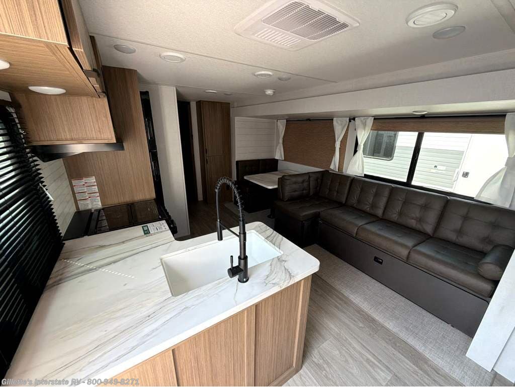 New 2027 Forest River Salem 31KQBTS available in Haslett, Michigan