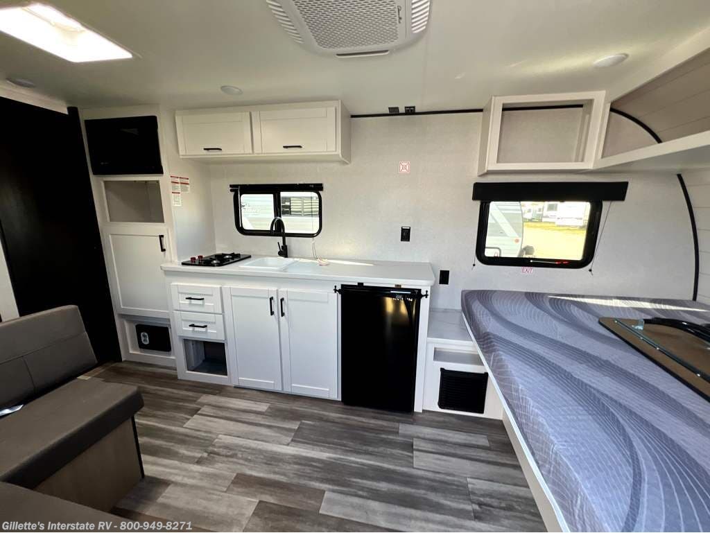 2026 Jayco Jay Flight SLX 172DB - New Travel Trailer For Sale by Gillette's Interstate RV in Haslett, Michigan