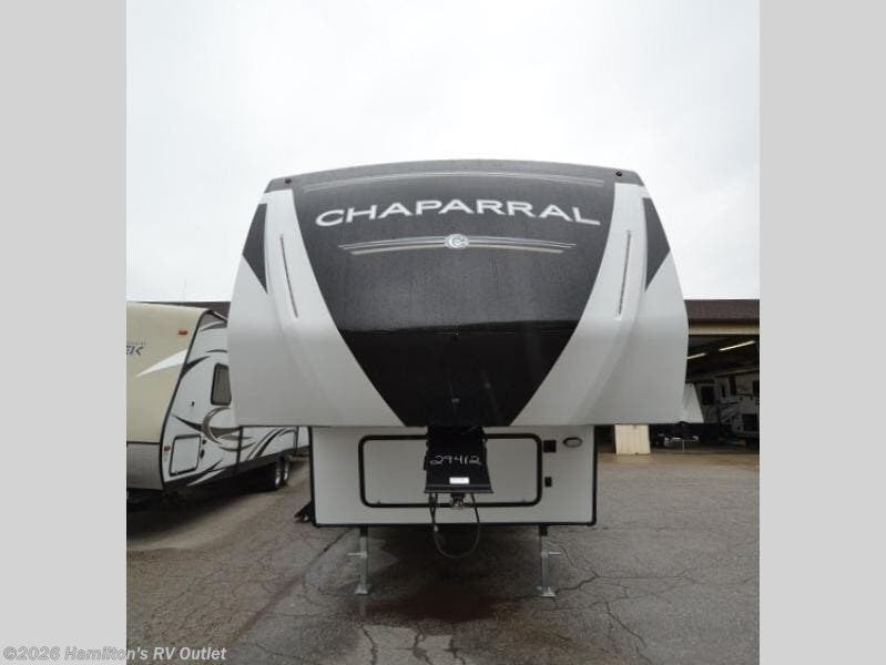 2022 Chaparral Lite 274BH by Coachmen from Hamilton's RV Outlet in Saginaw, Michigan