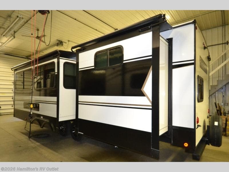 2026 CrossRoads Sunset Trail SS331BH - New Travel Trailer For Sale by Hamilton's RV Outlet in Saginaw, Michigan
