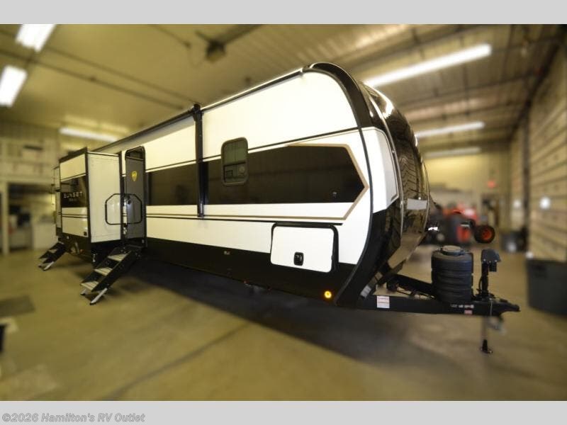 2026 CrossRoads Sunset Trail SS331BH - New Travel Trailer For Sale by Hamilton's RV Outlet in Saginaw, Michigan