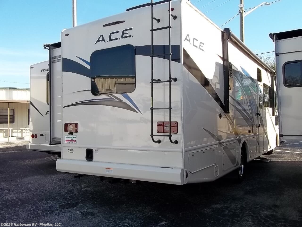 2022 A.C.E. 32.3 by Thor Motor Coach from Harberson RV - Pinellas, LLC in Clearwater, Florida