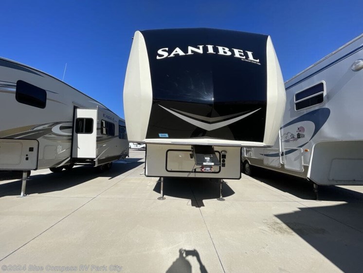 Used 2019 Forest River SANIBEL 3202WB available in Park City, Kansas