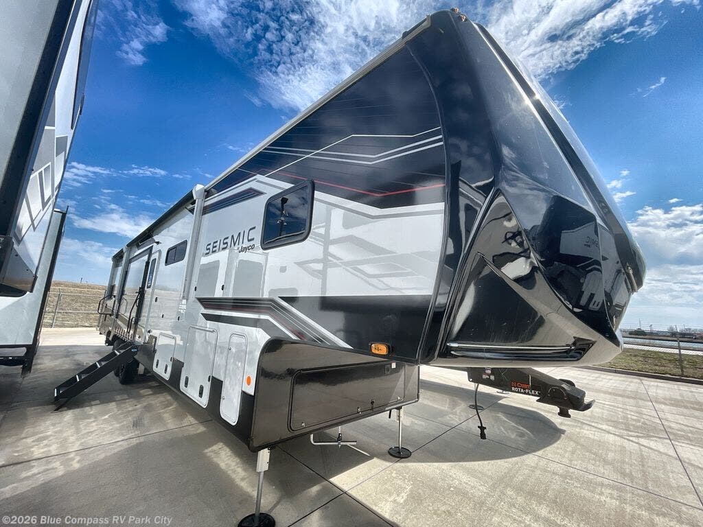 2026 Jayco Seismic 413 - New Fifth Wheel For Sale by Blue Compass RV Park City in Park City, Kansas