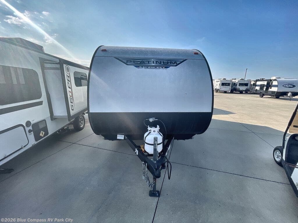 2021 Forest River Salem Cruise Lite 167 - Used Travel Trailer For Sale by Blue Compass RV Park City in Park City, Kansas