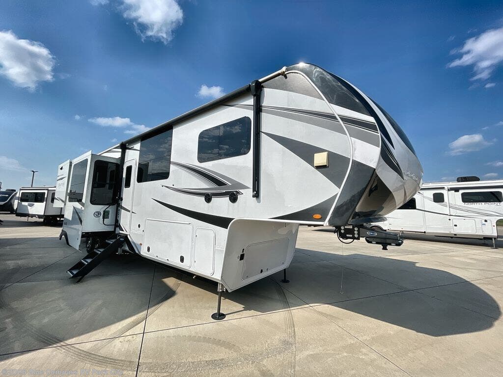 2023 Solitude 390rk-r by Grand Design from Blue Compass RV Park City in Park City, Kansas