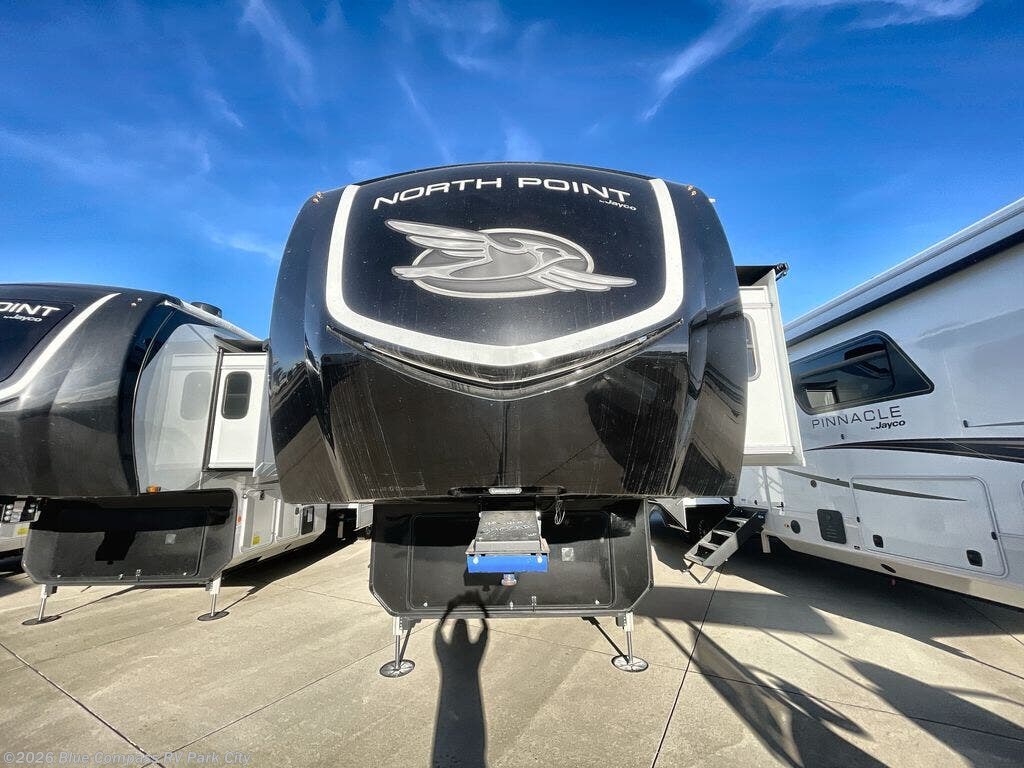 2025 North Point 390CKDS by Jayco from Blue Compass RV Park City in Park City, Kansas