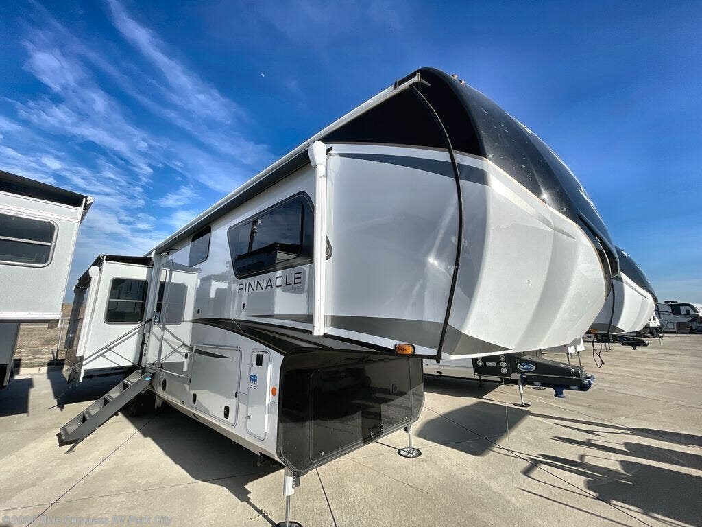 2025 Pinnacle 38KPTS by Jayco from Blue Compass RV Park City in Park City, Kansas