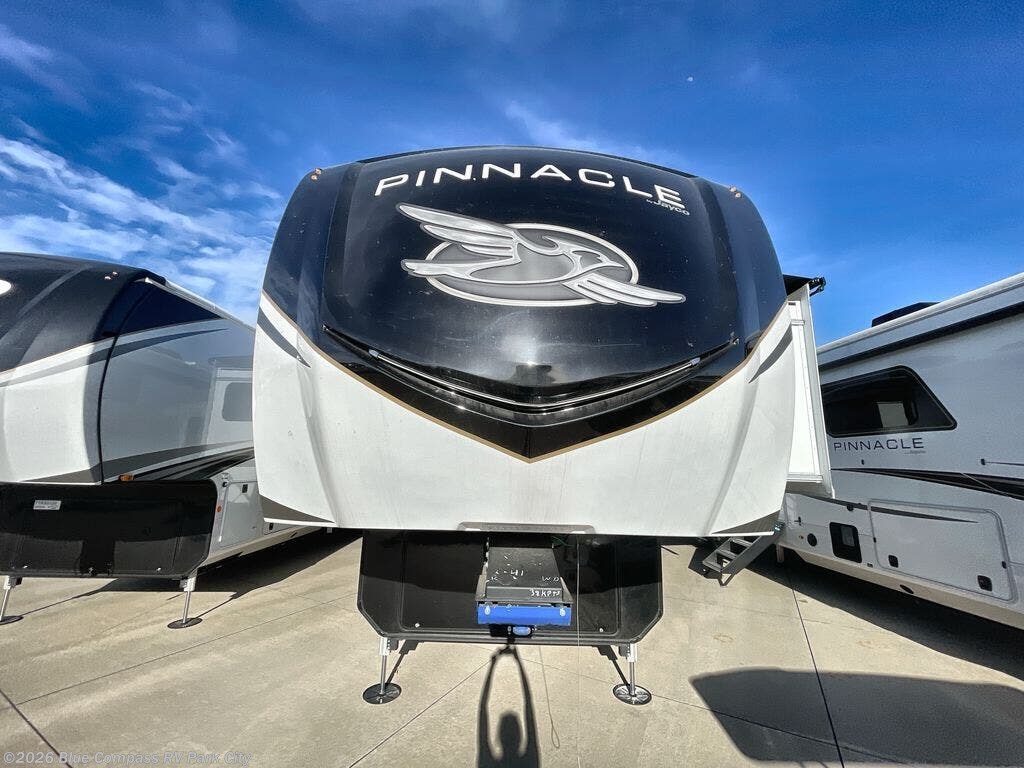 New 2025 Jayco Pinnacle 38KPTS available in Park City, Kansas