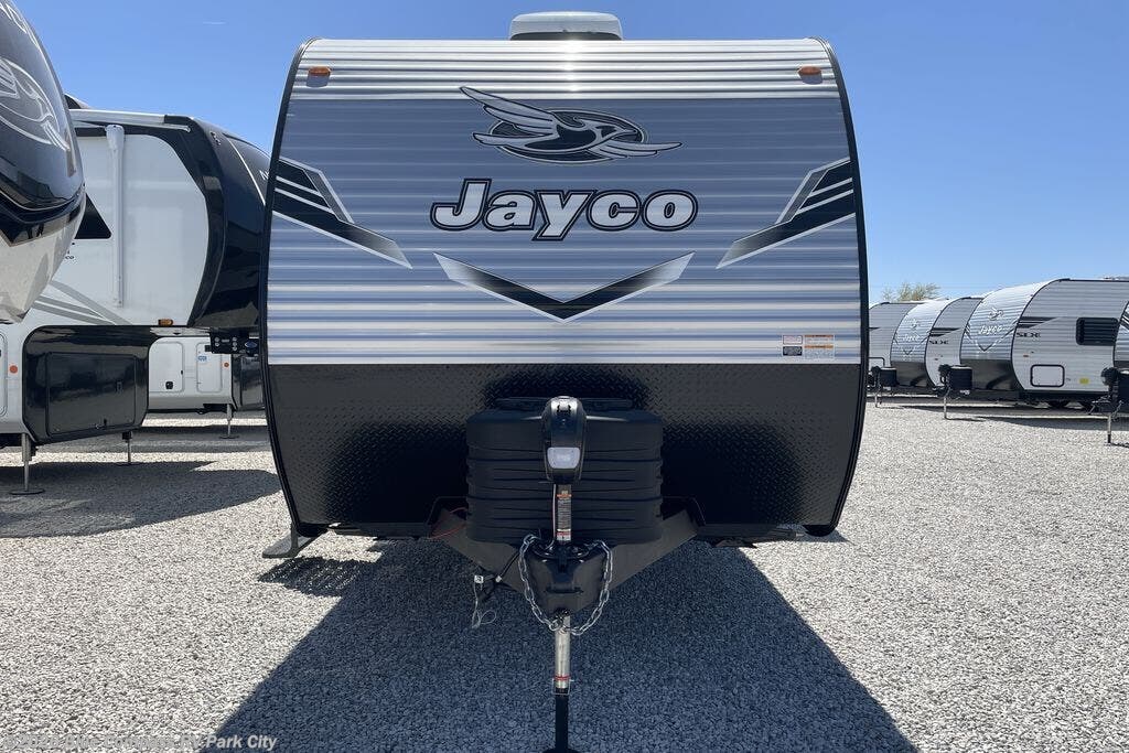 New 2025 Jayco Jay Flight SLX 330TBS available in Park City, Kansas