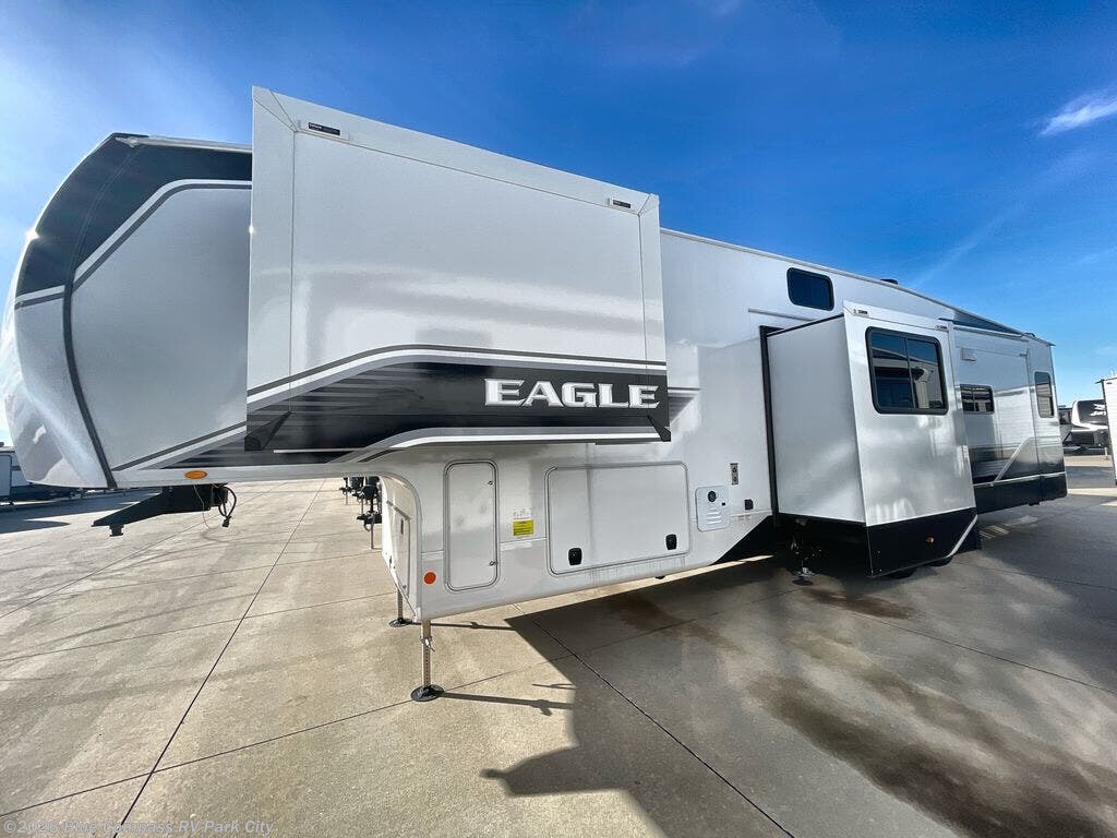 New 2026 Jayco Eagle 355MBQS available in Park City, Kansas