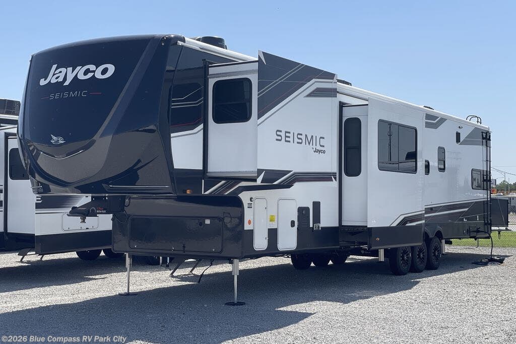 New 2026 Jayco Seismic 399 available in Park City, Kansas