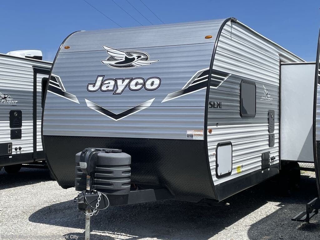 New 2025 Jayco Jay Flight SLX 262RLS available in Park City, Kansas