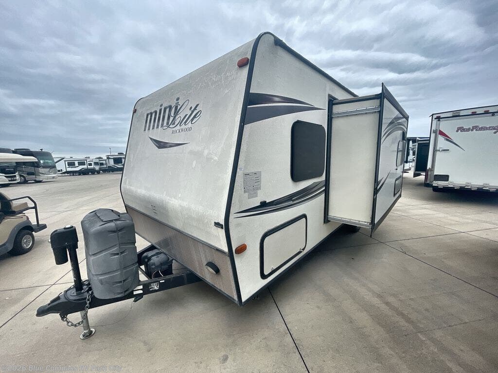 Used 2015 Forest River Rockwood Mini Lite 2503S available in Park City, Kansas
