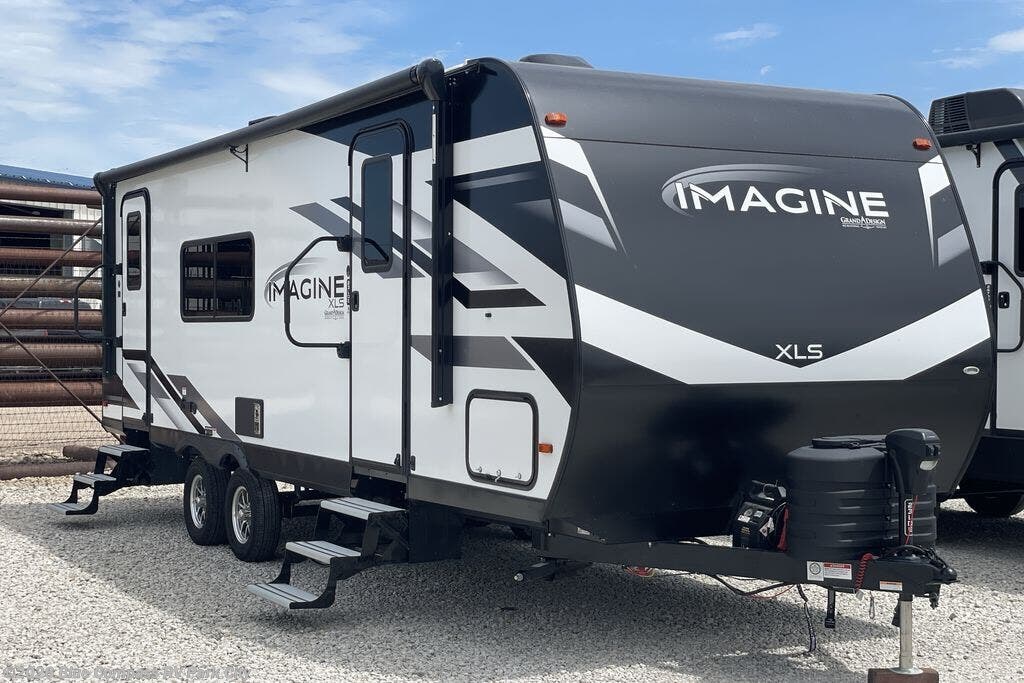 2025 Grand Design Imagine 23LDE - Used Travel Trailer For Sale by Blue Compass RV Park City in Park City, Kansas