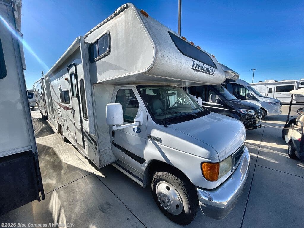 2008 Coachmen Freelander 3150SS - Used Class C For Sale by Blue Compass RV Park City in Park City, Kansas