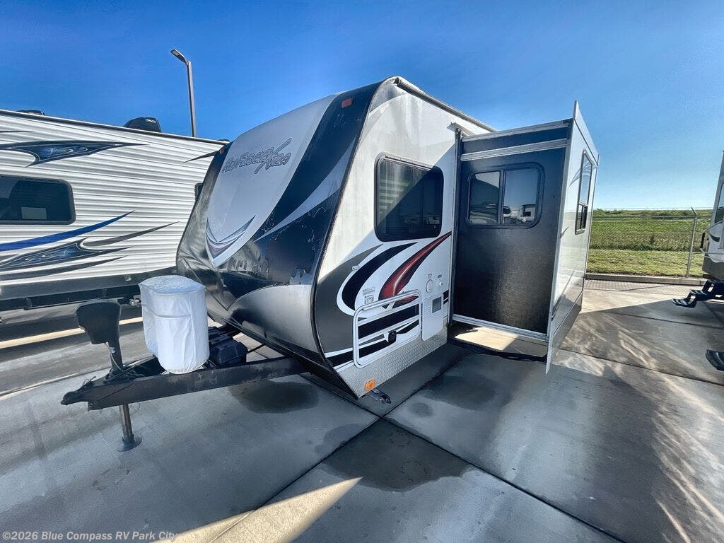 2013 Fun Finder 276XT by Cruiser RV from Blue Compass RV Park City in Park City, Kansas