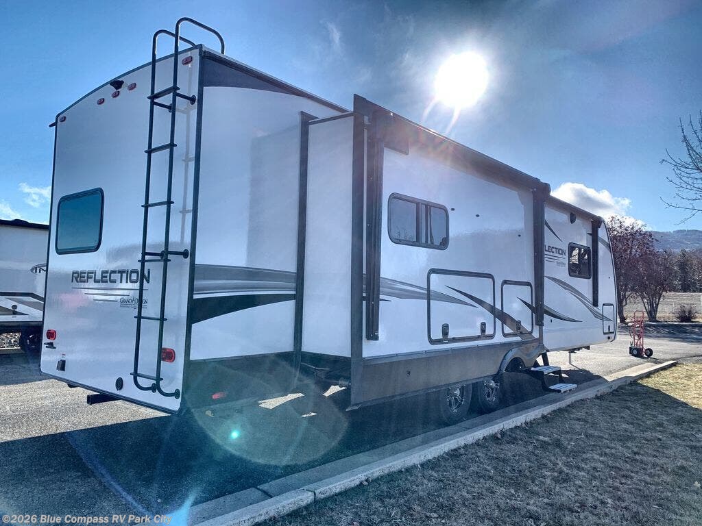 New 2025 Grand Design Reflection 310MKTS available in Park City, Kansas