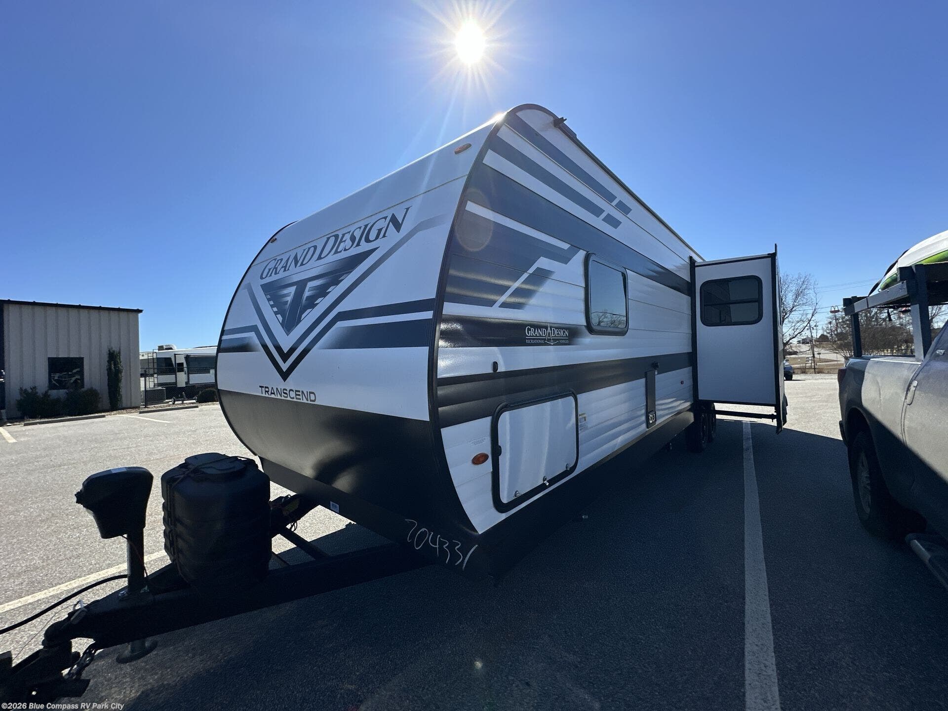 2026 Grand Design Transcend Xplor 285RKT - New Travel Trailer For Sale by Blue Compass RV Park City in Park City, Kansas