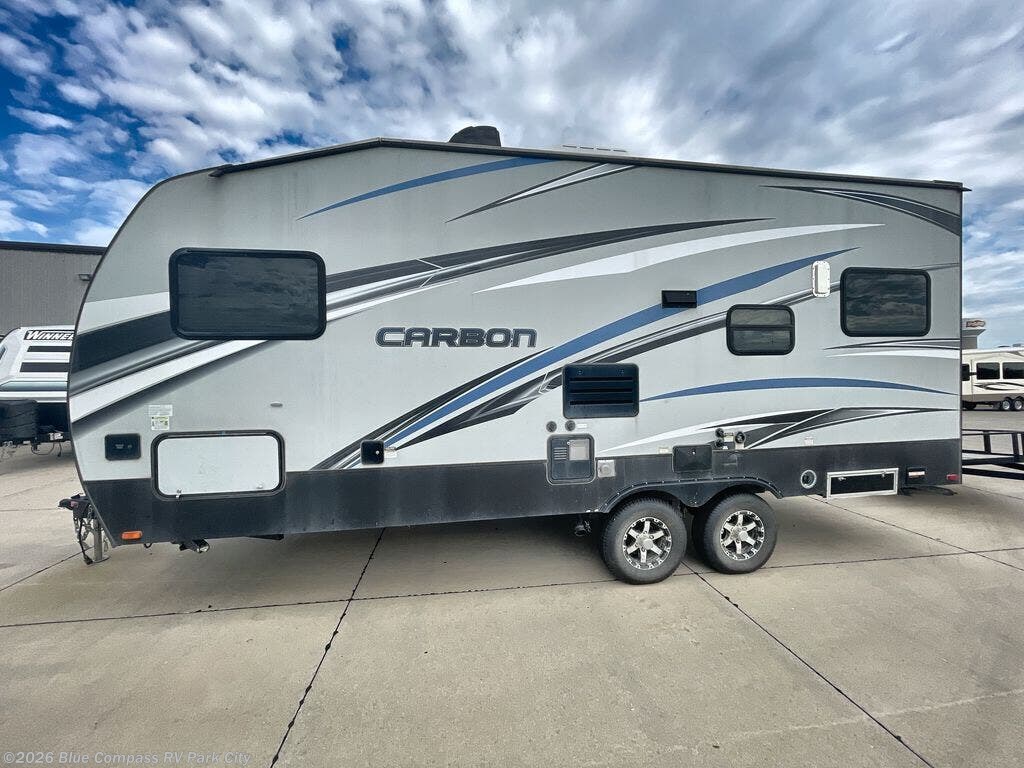 Used 2015 Keystone Carbon M22 available in Park City, Kansas
