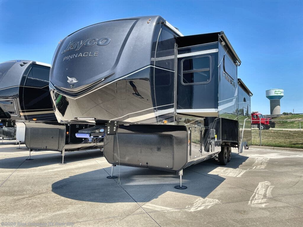 2026 Pinnacle 32RLTS by Jayco from Blue Compass RV Park City in Park City, Kansas