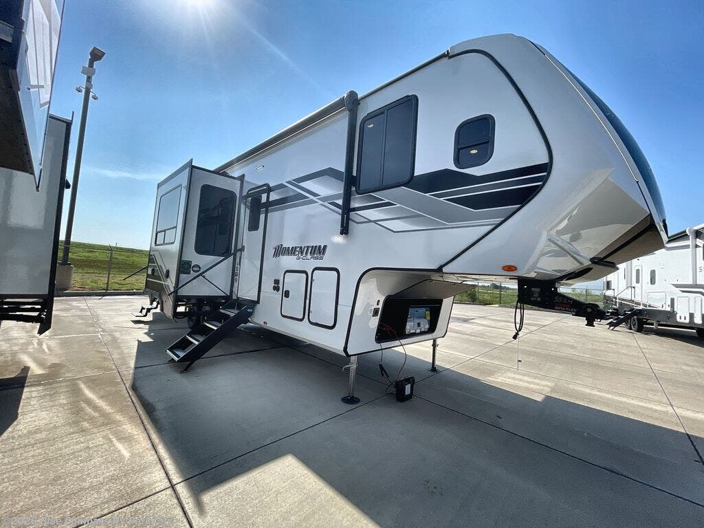 New 2026 Grand Design Momentum G-Class 320G available in Park City, Kansas