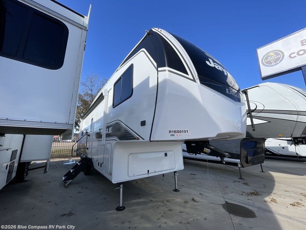 New 2026 Jayco Eagle HT 299DDB available in Park City, Kansas