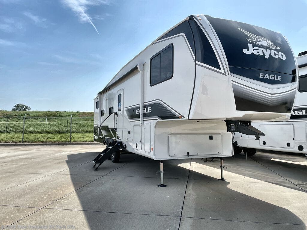 New 2026 Jayco Eagle HT 299DDB available in Park City, Kansas