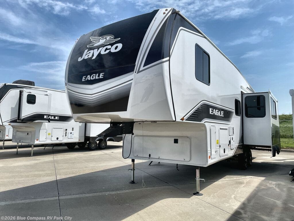 2026 Jayco Eagle HT 299DDB - New Fifth Wheel For Sale by Blue Compass RV Park City in Park City, Kansas