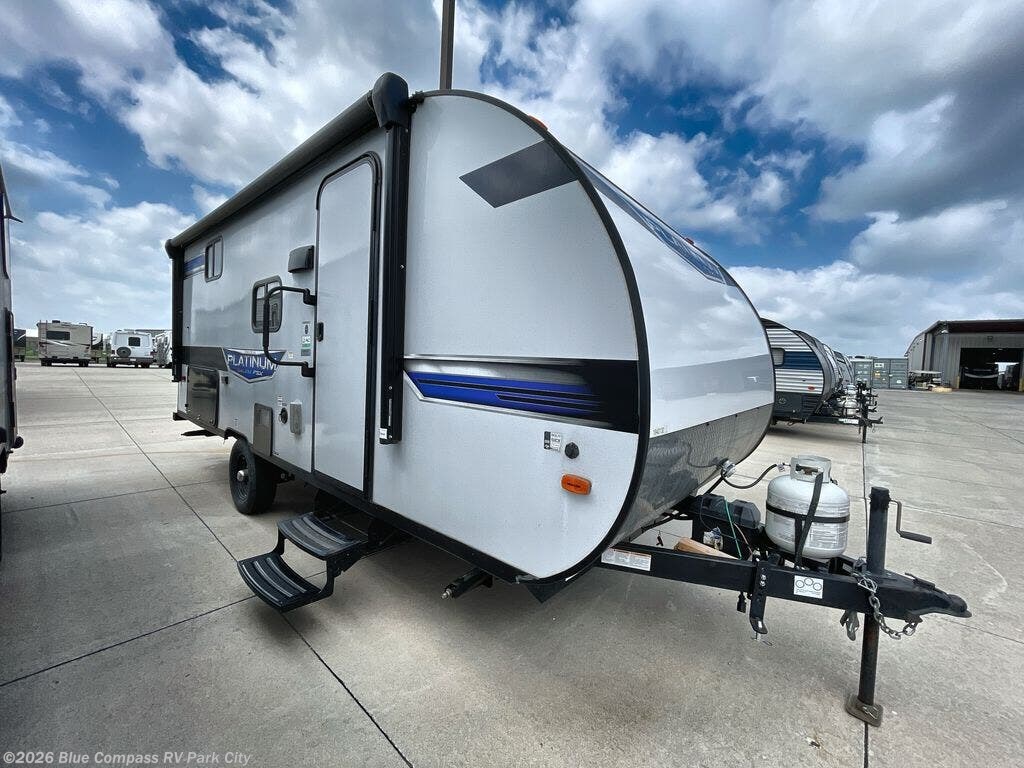 2022 Forest River Salem Cruise Lite 178 - Used Toy Hauler For Sale by Blue Compass RV Park City in Park City, Kansas