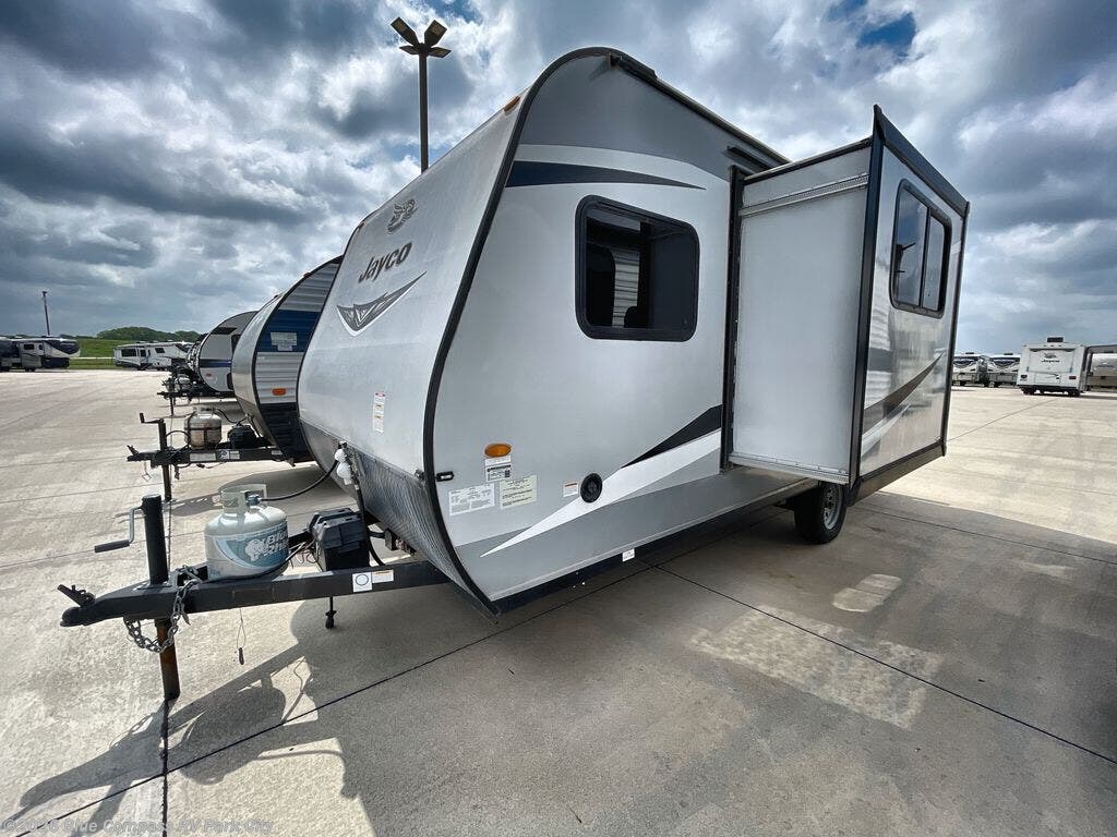 2021 Jayco Jay Flight 184BS - Used Travel Trailer For Sale by Blue Compass RV Park City in Park City, Kansas