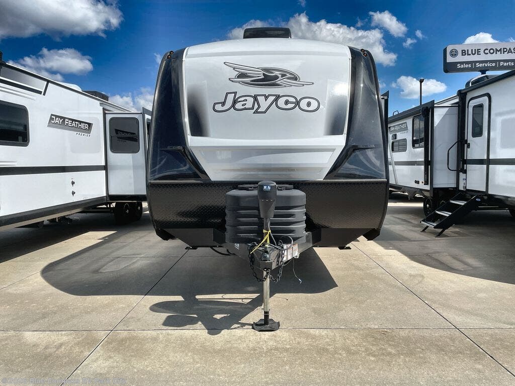 2027 Jay Feather 29BHB by Jayco from Blue Compass RV Park City in Park City, Kansas