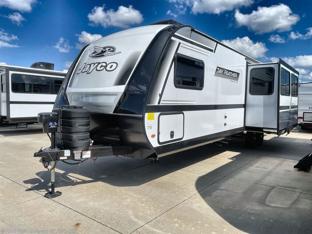 2027 Jayco Jay Feather 29QBH - New Travel Trailer For Sale by Blue Compass RV Park City in Park City, Kansas
