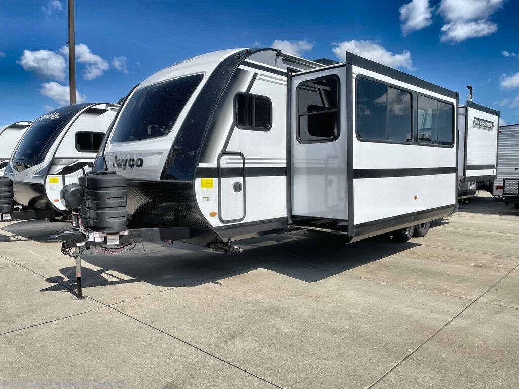 2027 Jay Feather 26FK by Jayco from Blue Compass RV Park City in Park City, Kansas
