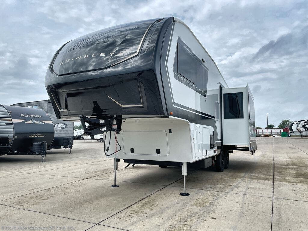 2027 Model Z 2680 by Brinkley RV from Blue Compass RV Park City in Park City, Kansas