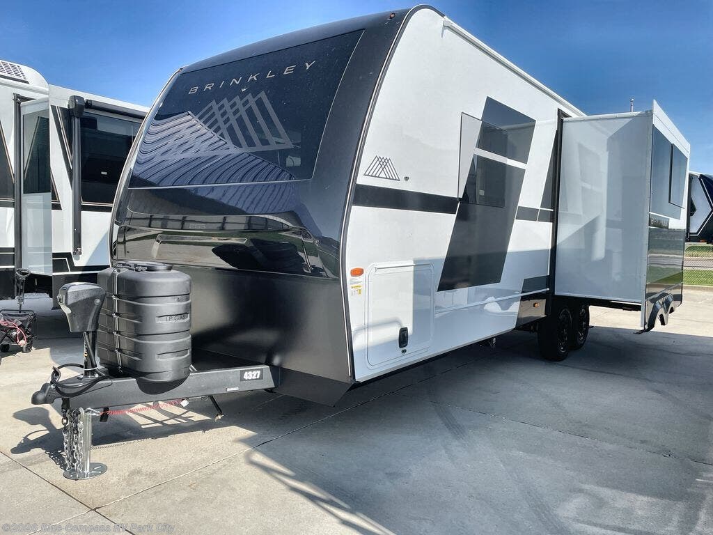 2027 Model I 265 by Brinkley RV from Blue Compass RV Park City in Park City, Kansas