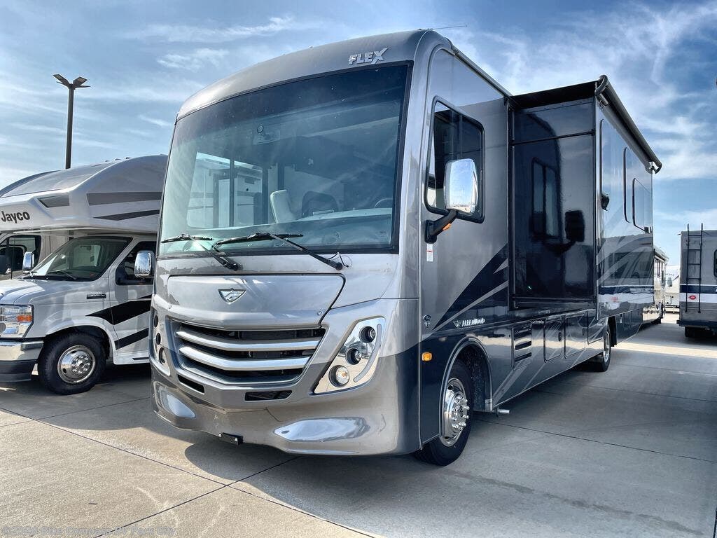 2024 Flex 35R by Fleetwood from Blue Compass RV Park City in Park City, Kansas