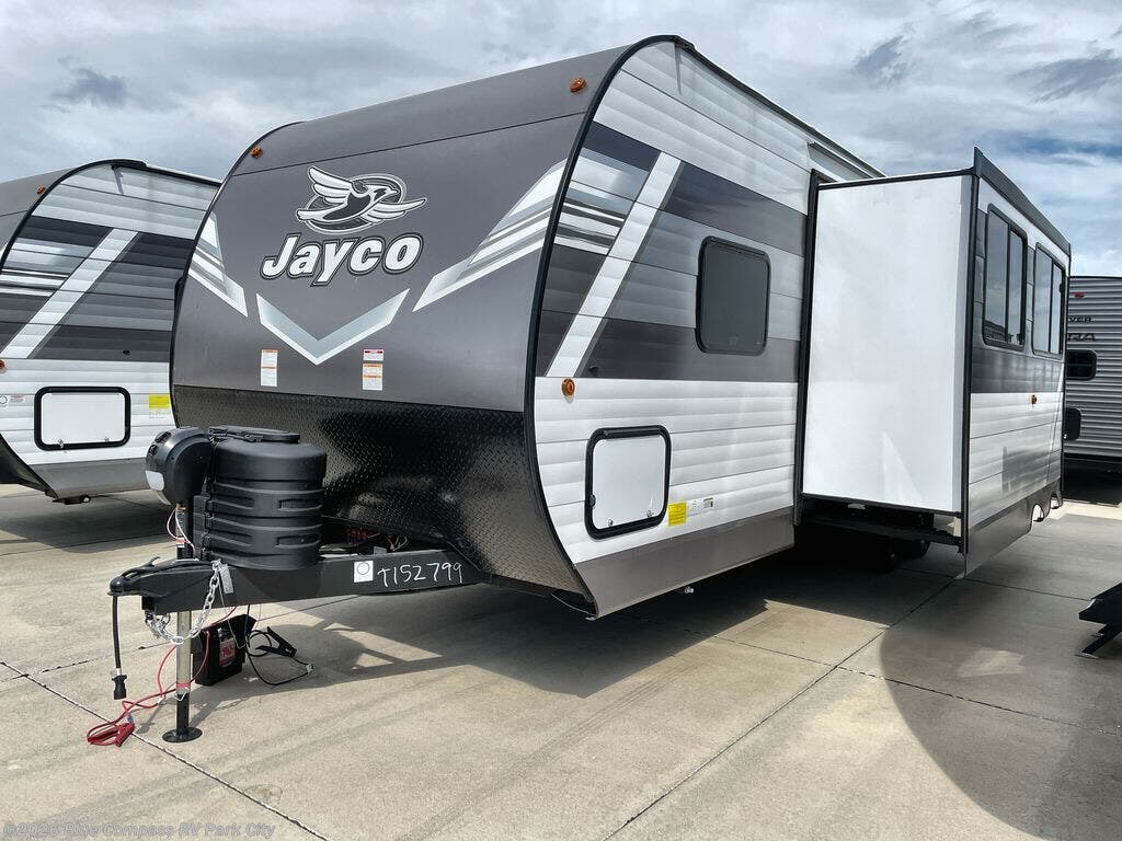 2027 Jay Flight 261BHSW by Jayco from Blue Compass RV Park City in Park City, Kansas