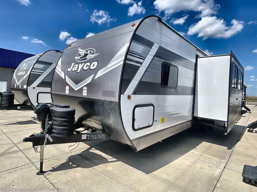 2027 Jayco Jay Flight 263BHSW - New Travel Trailer For Sale by Blue Compass RV Park City in Park City, Kansas