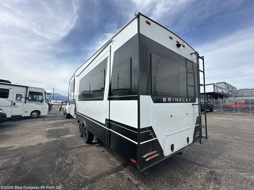2026 Brinkley RV Model Z 2900 - New Fifth Wheel For Sale by Blue Compass RV Park City in Park City, Kansas features Slideout