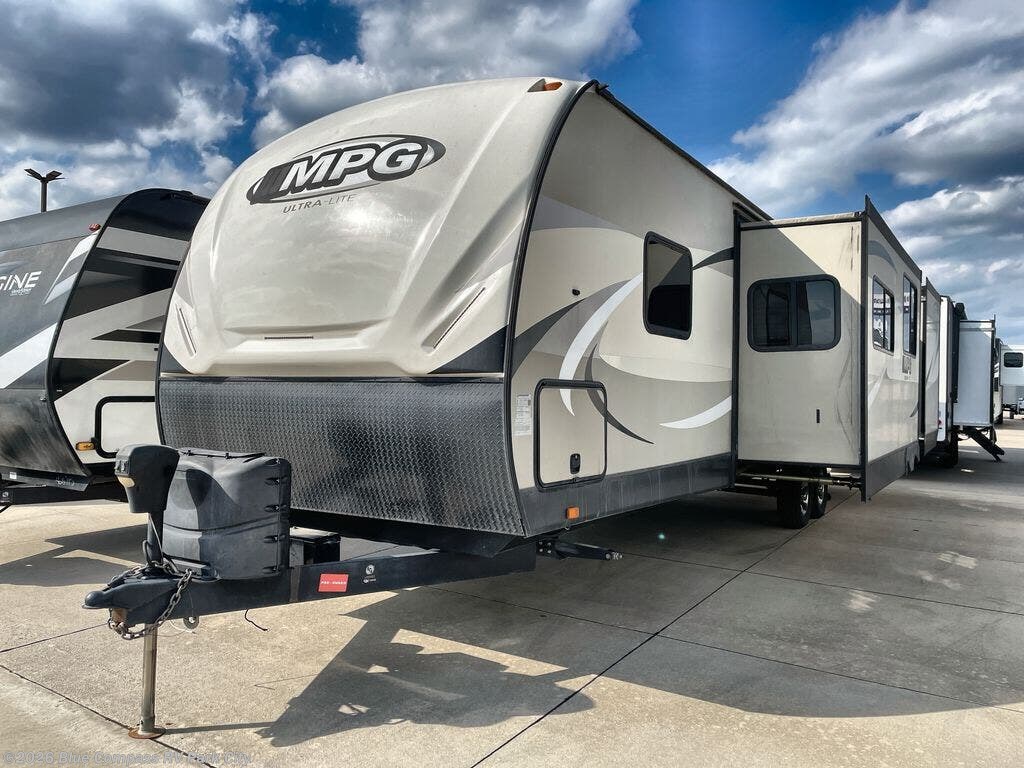 2017 MPG 3100BH by Cruiser RV from Blue Compass RV Park City in Park City, Kansas