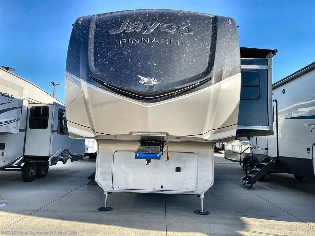 Used 2026 Jayco Pinnacle 32RLTS available in Park City, Kansas