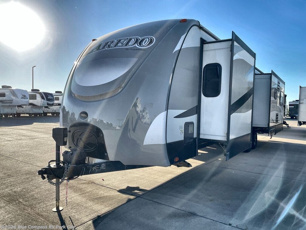 2015 Laredo 314RE by Keystone from Blue Compass RV Park City in Park City, Kansas