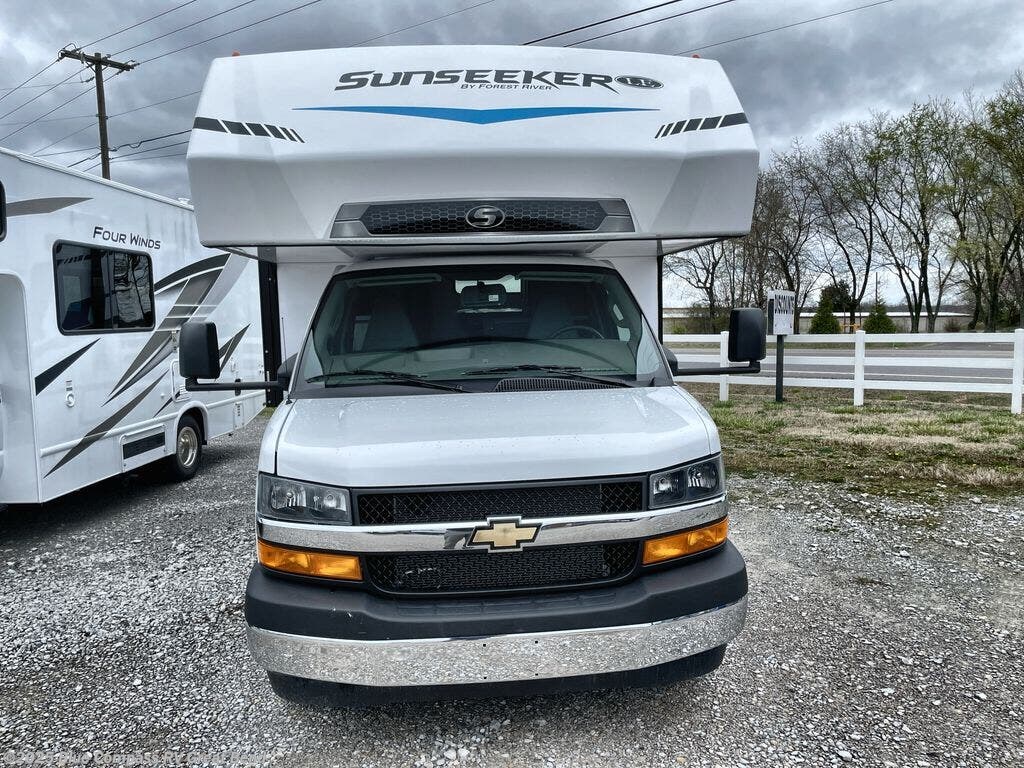 2024 Forest River Sunseeker LE 2250SLE Chevy RV for Sale in Great Bend, KS 67530 M85339