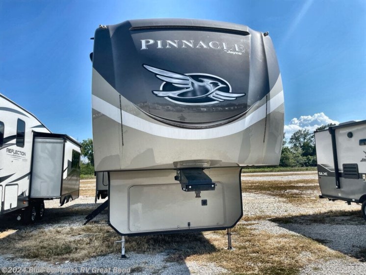 Used 2019 Jayco Pinnacle 36FBTS available in Great Bend, Kansas