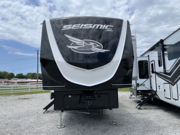 New 2024 Jayco Seismic 395 available in Great Bend, Kansas